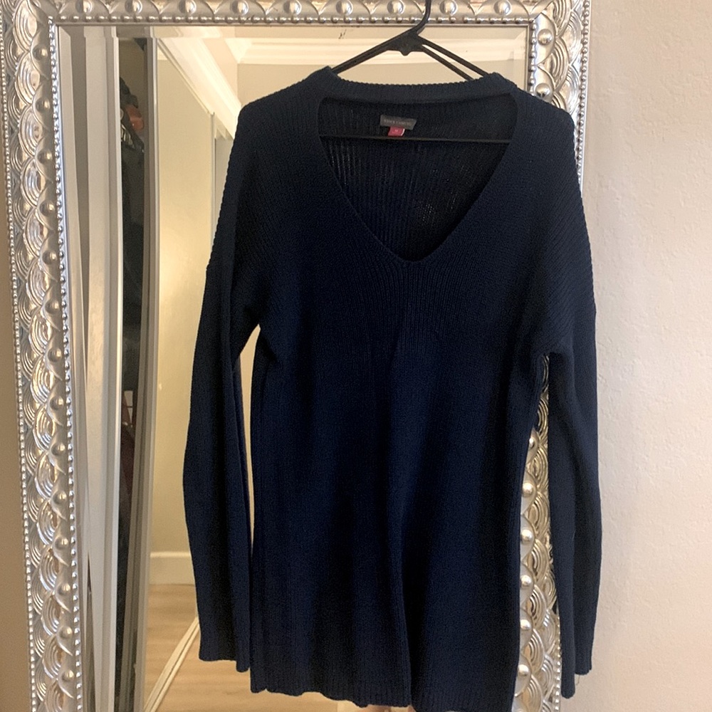 Vince comuto key hole cut out sweater